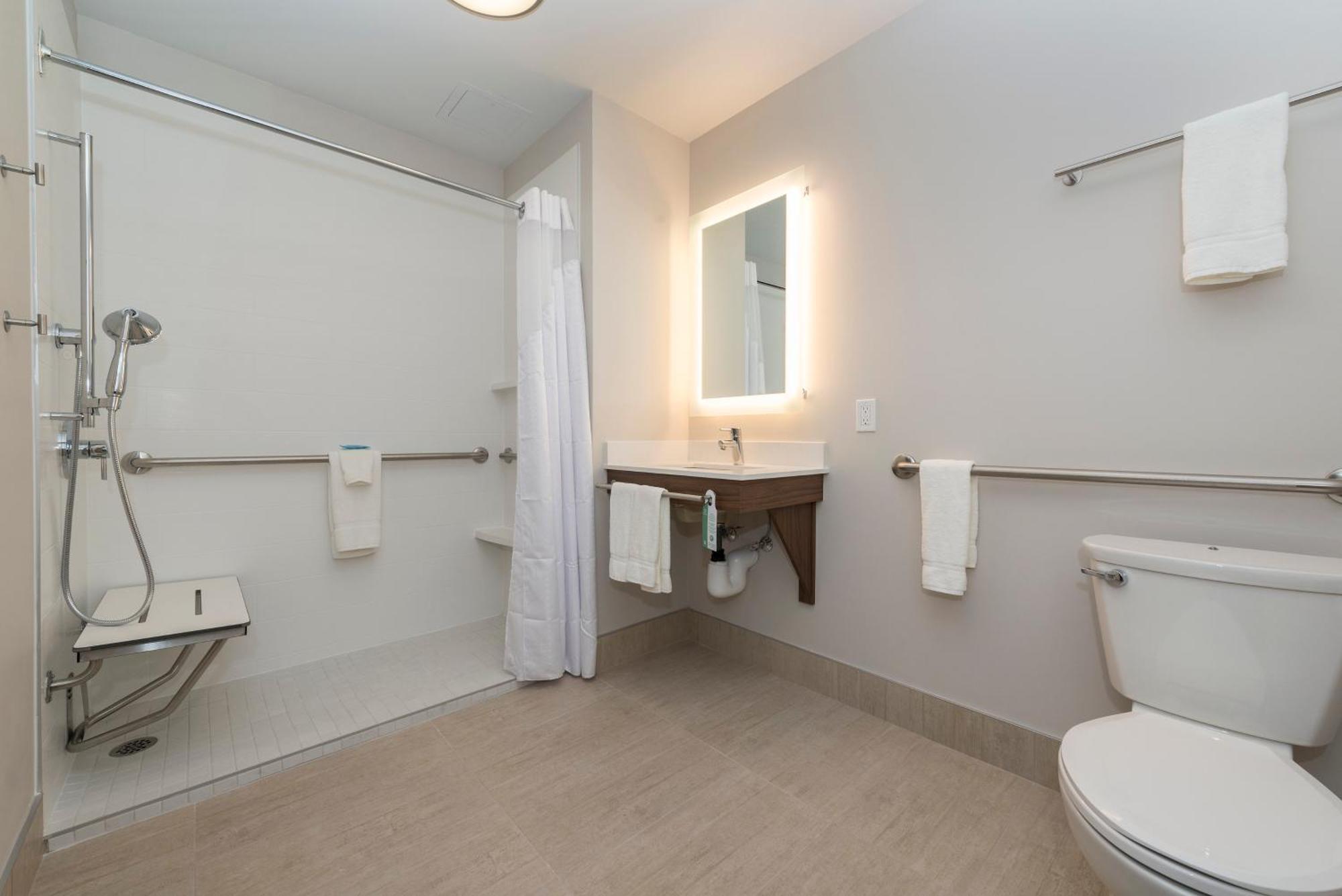 Holiday Inn Express & Suites Victoria-Colwood By Ihg Langford Dış mekan fotoğraf