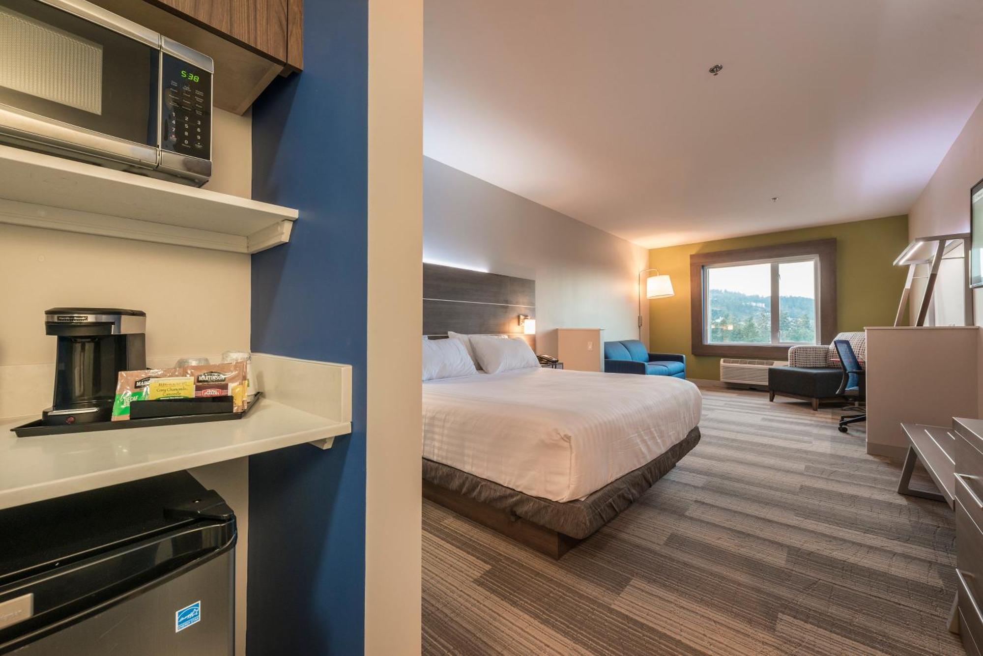 Holiday Inn Express & Suites Victoria-Colwood By Ihg Langford Dış mekan fotoğraf